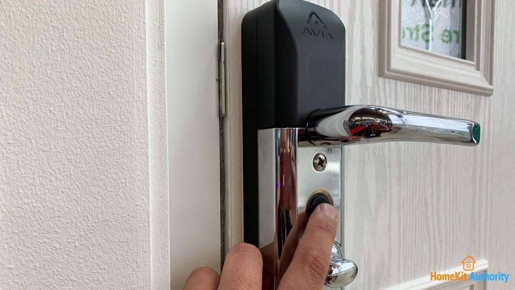 Avia Smart lock button