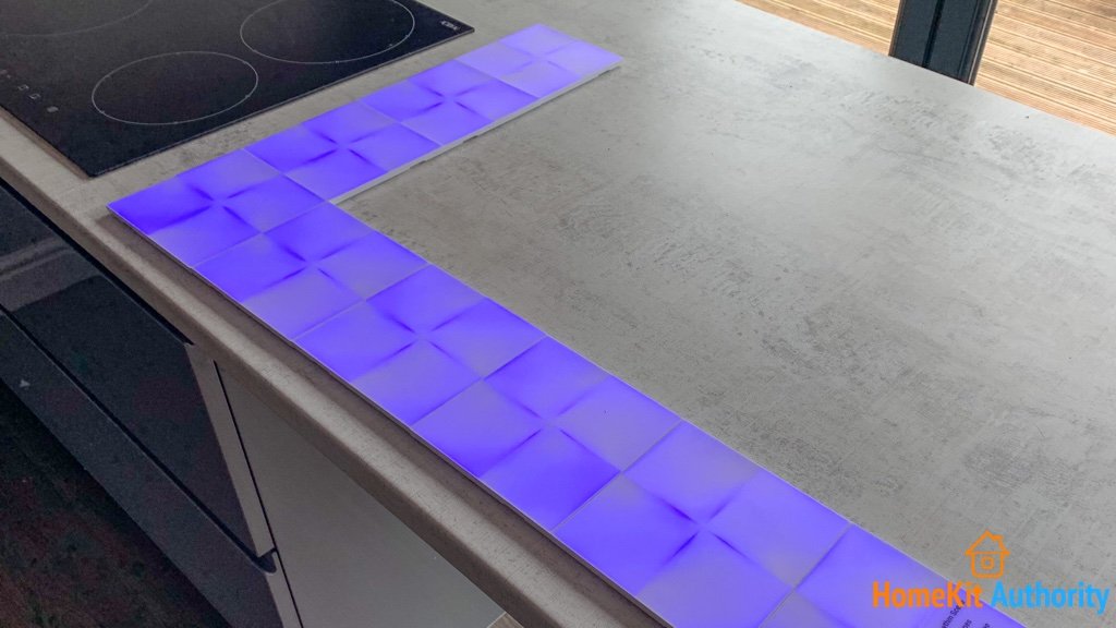 Nanoleaf Canvas install and setup on table