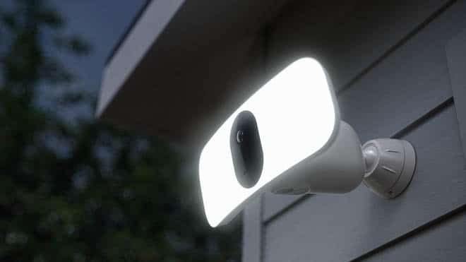 Arlo pro 3 floodlight camera