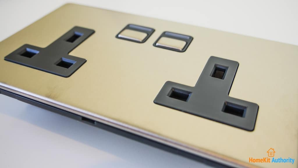 Lightwave power socket HomeKit