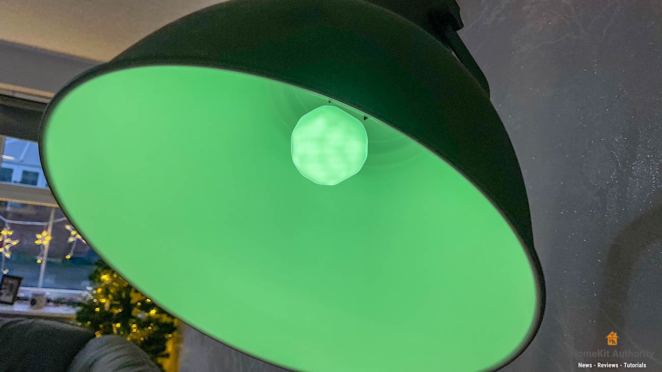 Nanoleaf essentials smart bulb colour