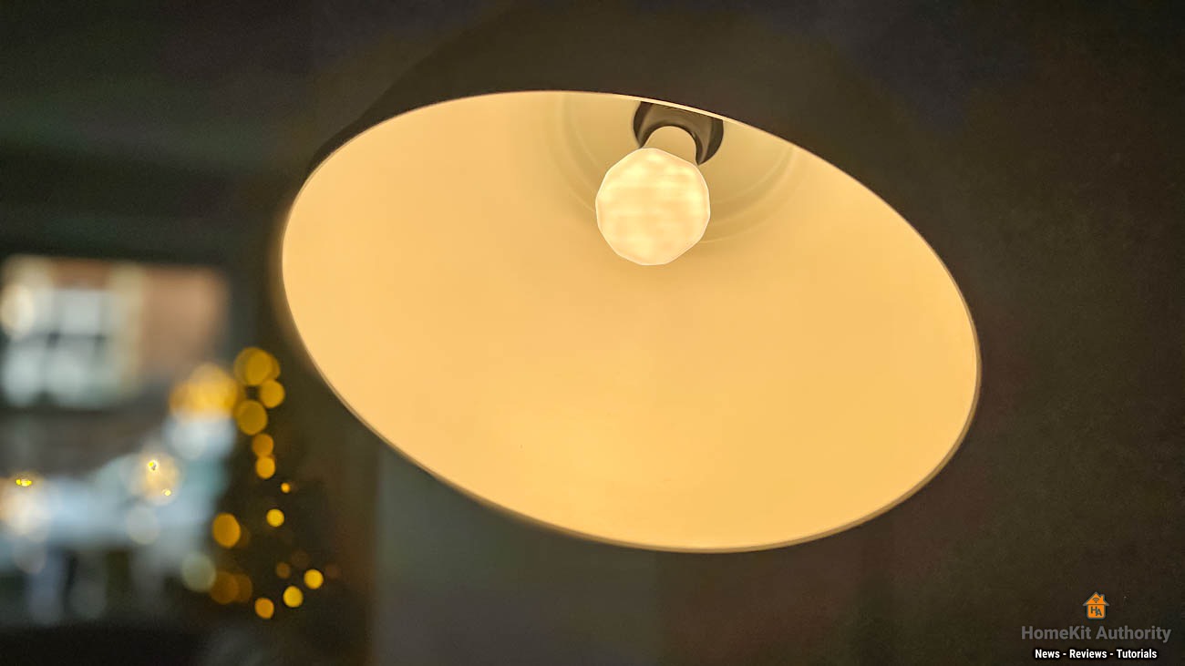 Nanoleaf essentials smart bulb warm light